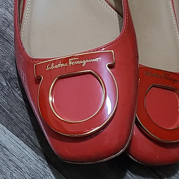 Salvatore Ferragamo Sanna Ballet Flat Shoes - Picture 1 of 10